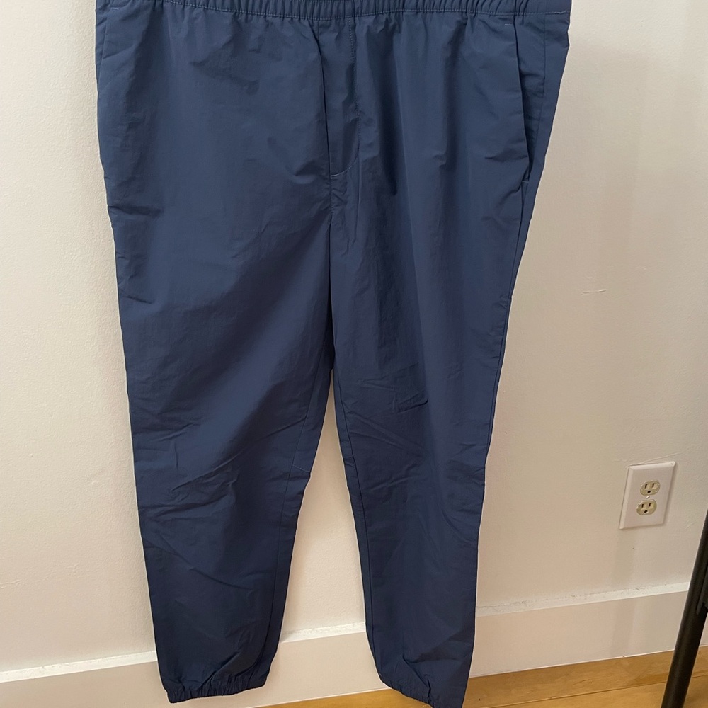 Banana Republic mens joggers, size XL